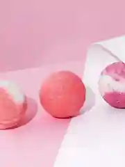 Черничная витаминная бомбочка для ванны Beauty Desserts, 110 г