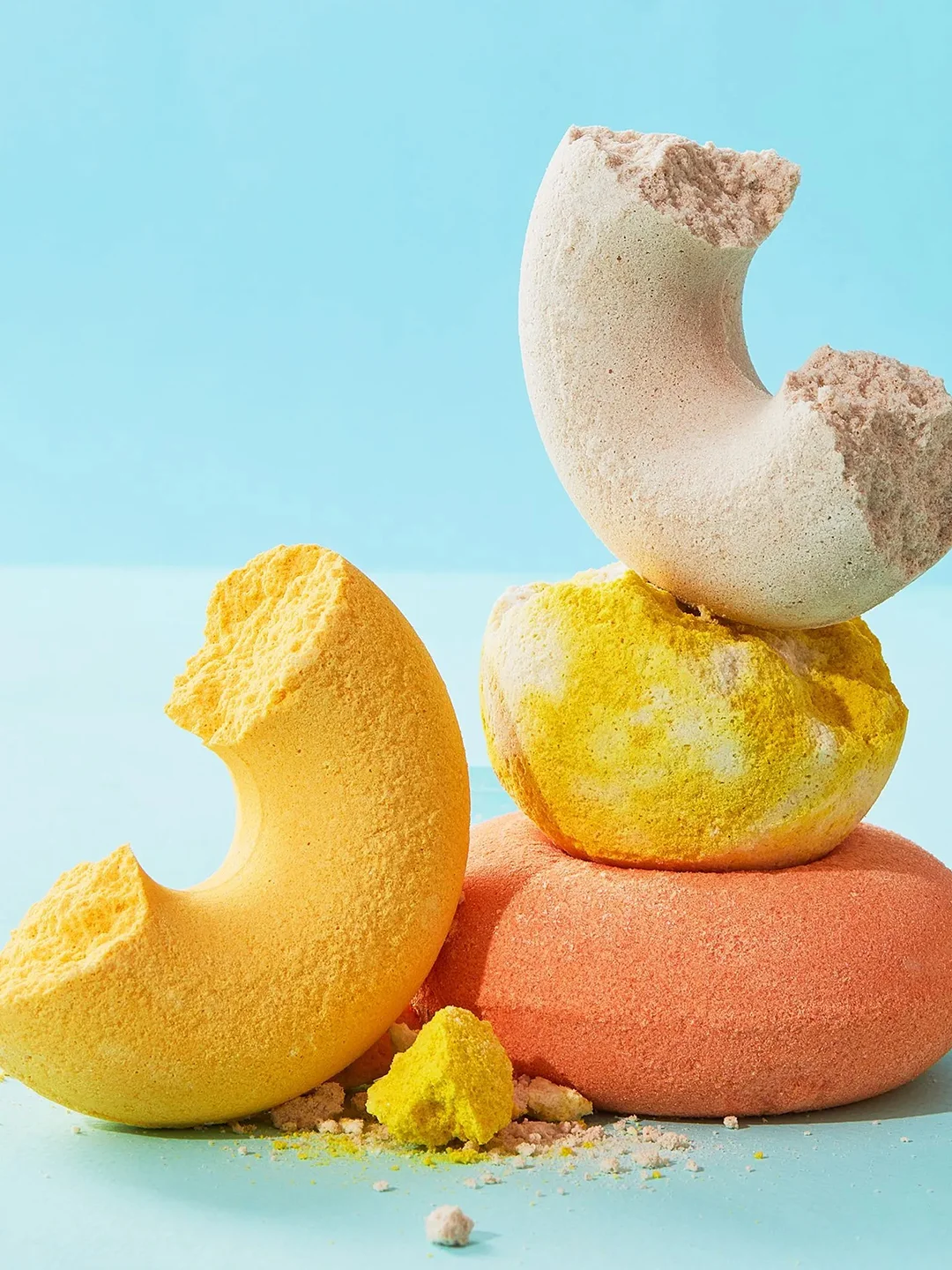 Шипучая бомбочка для ванны Beauty Desserts Персиковый донат, 140 г