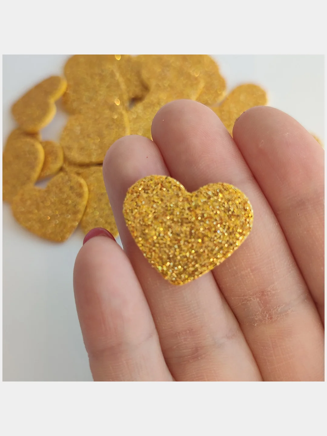 Сердечки из фоамирана для рукоделия, декора, набор 20 штук, 2,5 см