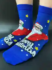 Коралловый новогодние носки мужские, женские "Дерзкий Санта", носки в подарок