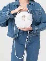 Белый сумка женская через плечо, круглая