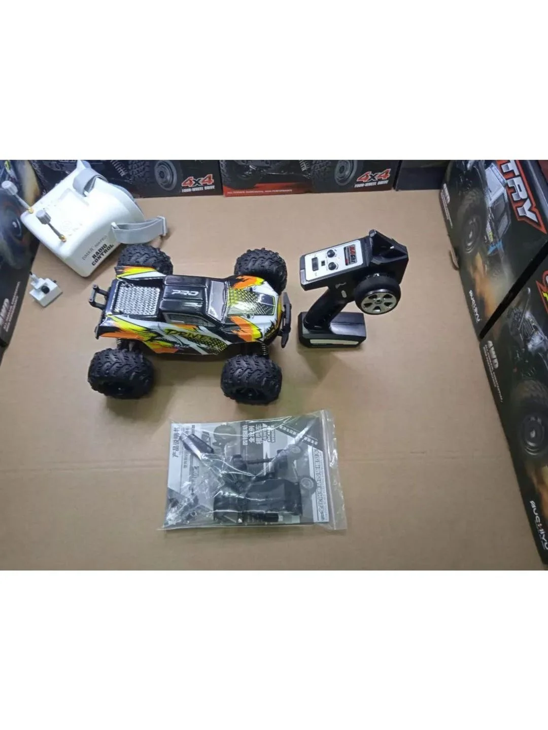 Оранжевый джип 16102 Pro Orange, 1:16