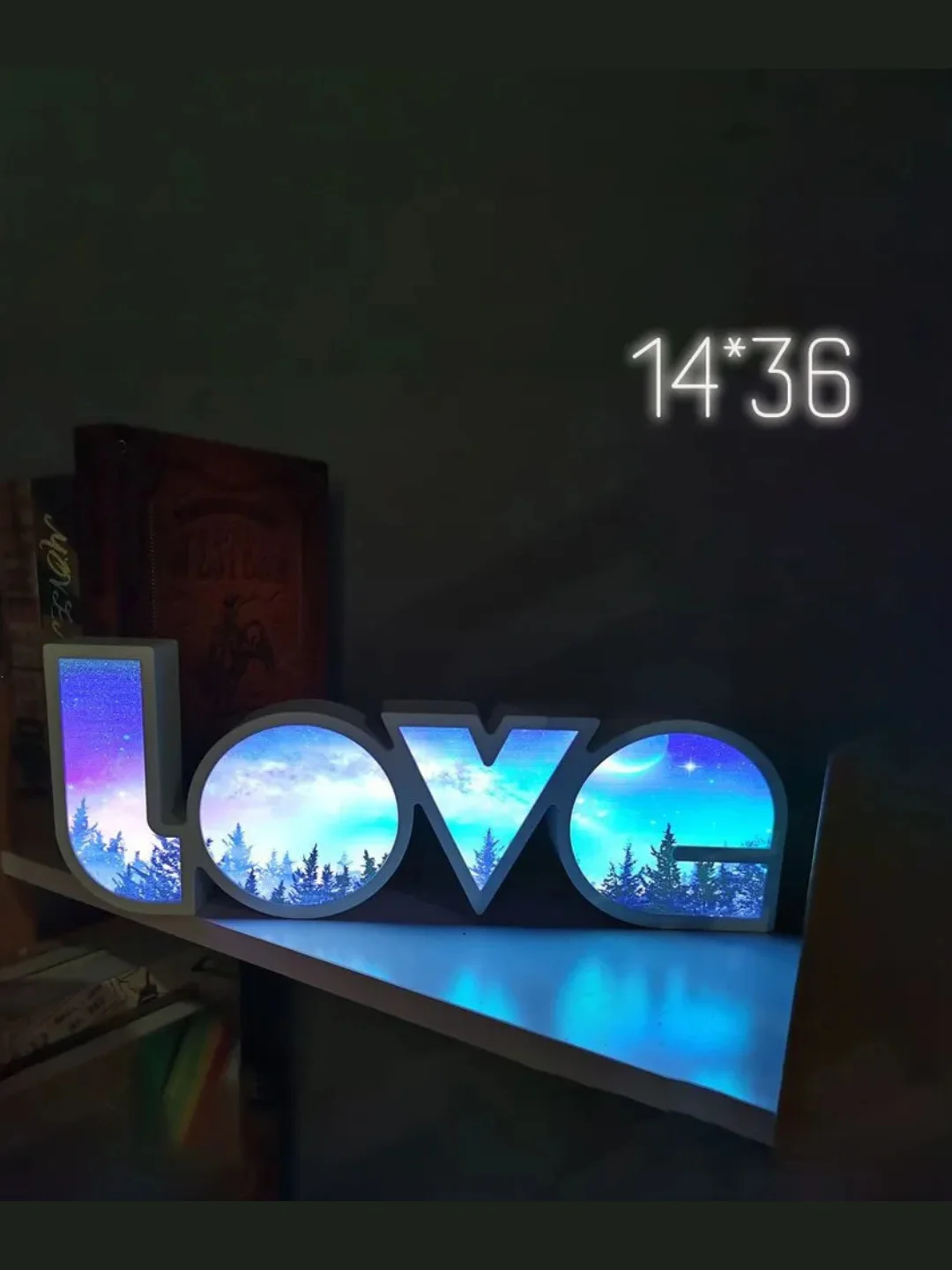 Вывеска неоновая, декоративная, "LOVE", лесной