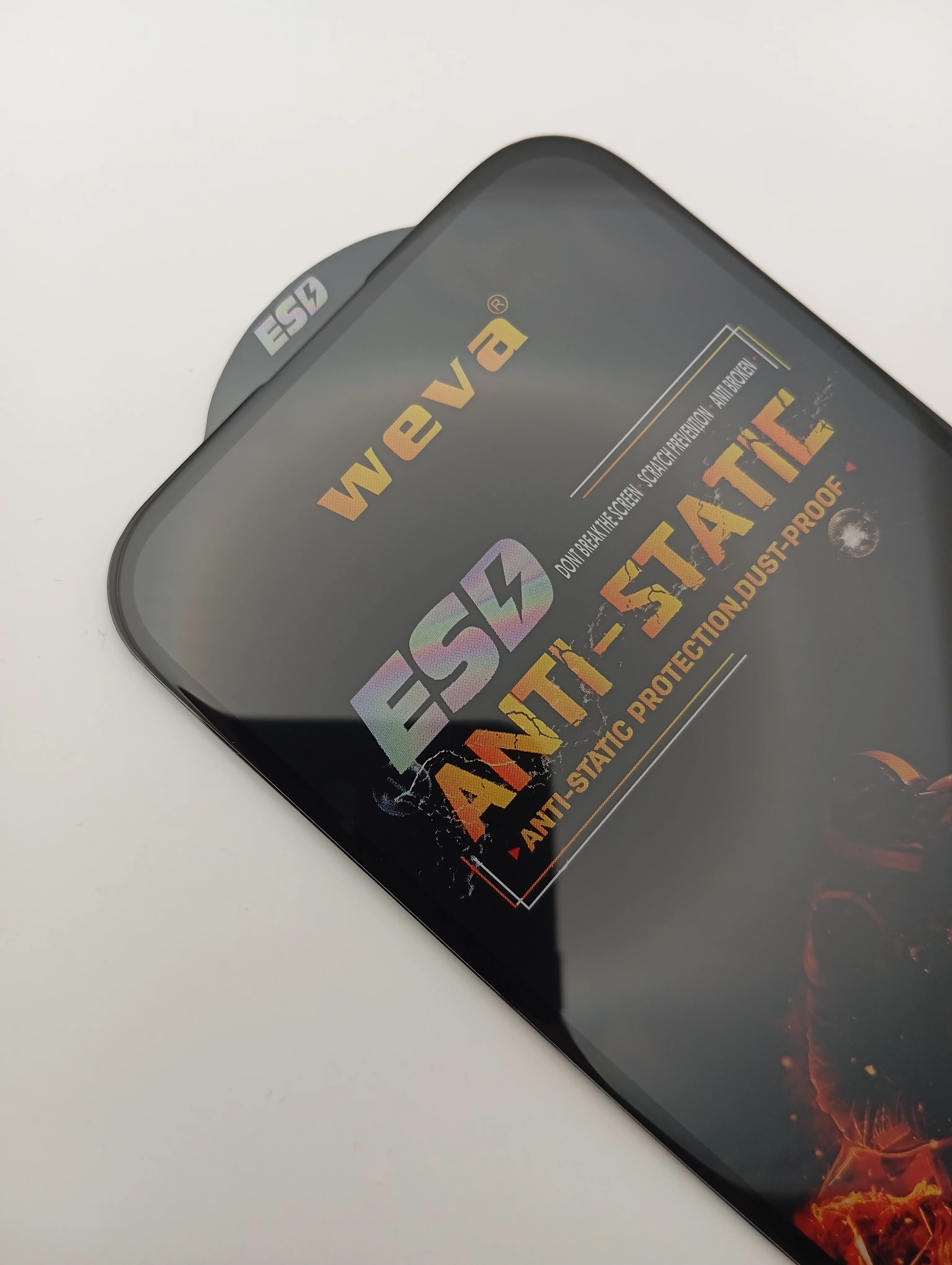 Защитное стекло на iPhone 15