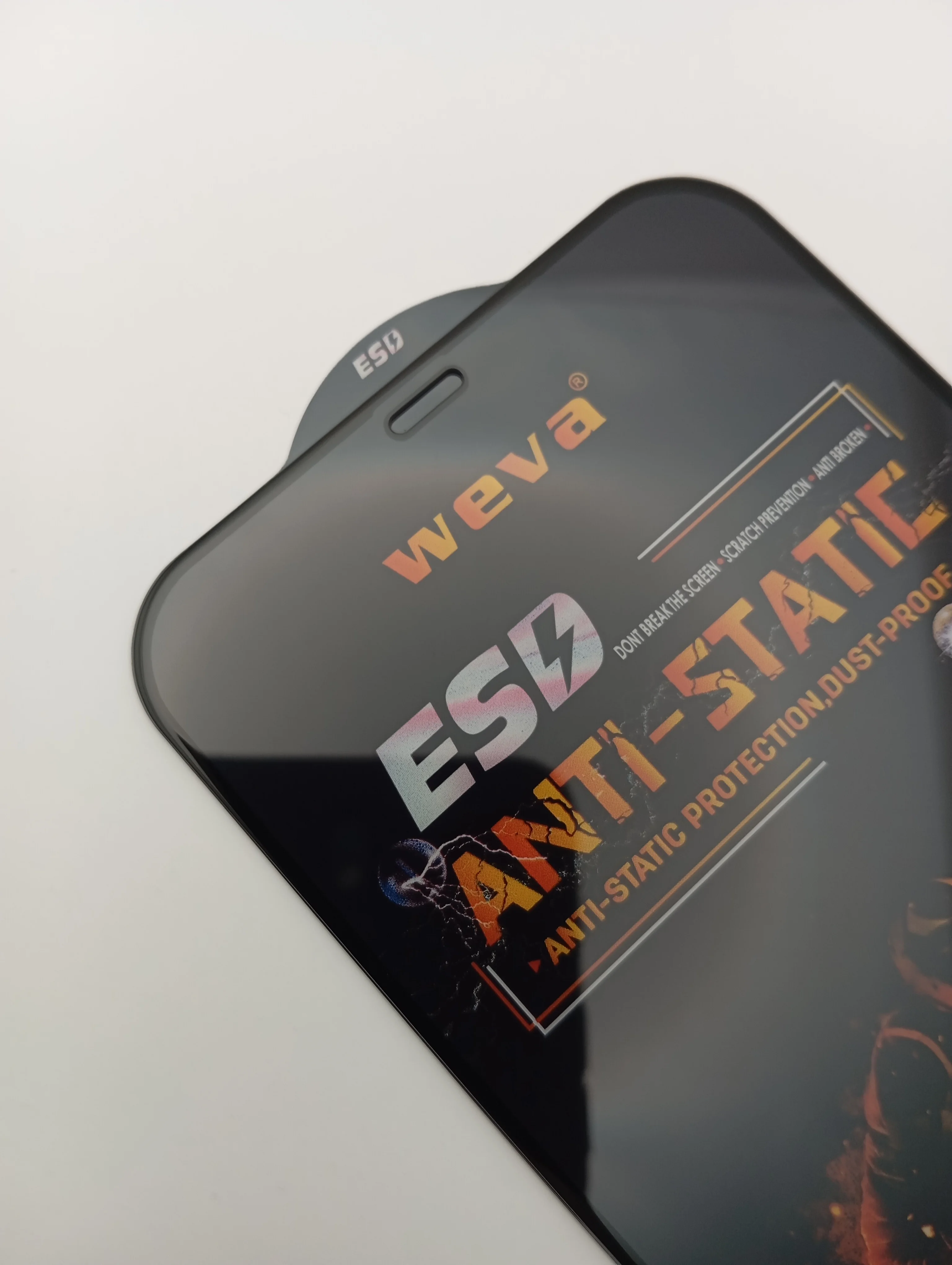 Защитное стекло на iPhone 12 Pro Max