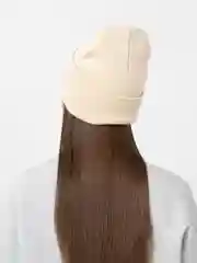 Бежевый шапка женская