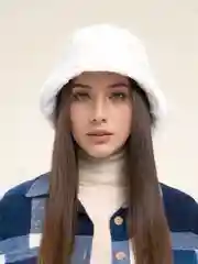 Белый панама женская, меховая