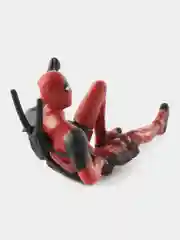 Алый игрушка в машину DEADPOOL. Сувенир на панель автомобиля ДЭДПУЛ. 5 видов
