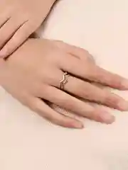 Серебряный кольцо женское