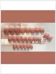 Накладные ногти короткие с дизайном форма Квадрат