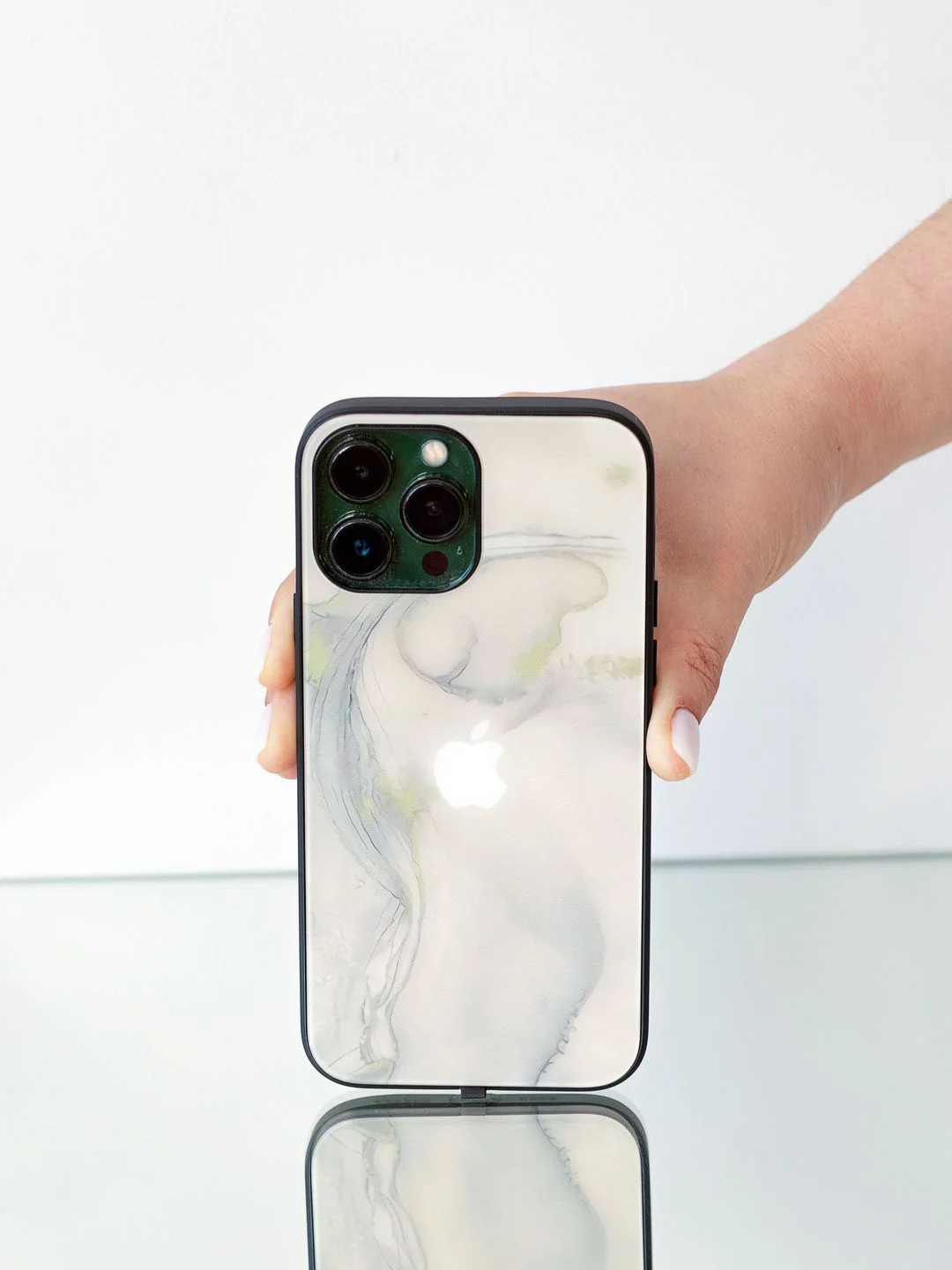 Бежевый чехол на iphone 13 pro max, защитный, силиконовый с пластиком/задняя накладка под мрамор
