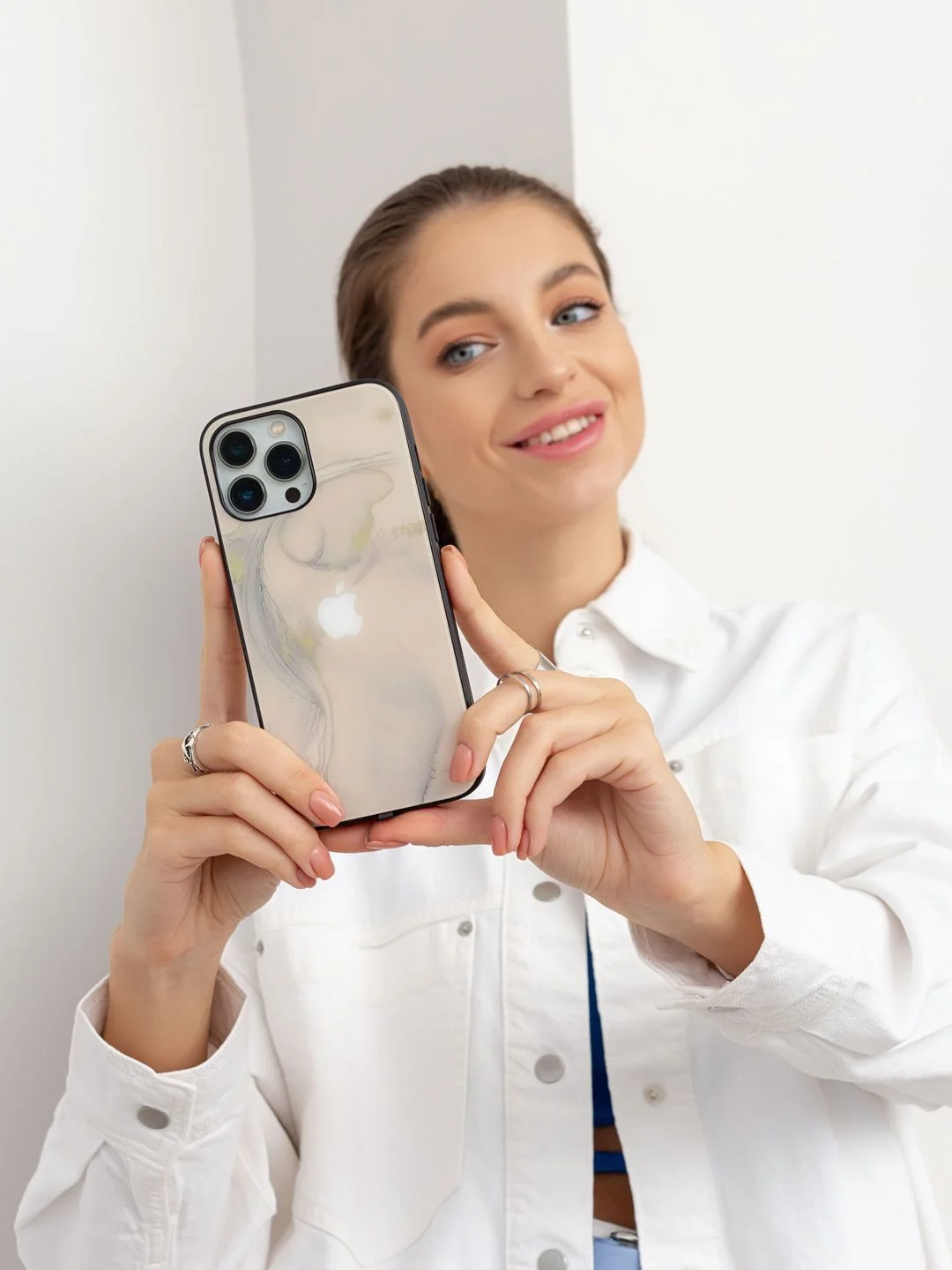 Бежевый чехол на iphone 14 pro max, защитный, силиконовый с пластиком/задняя накладка под мрамор