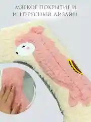 Розовый мягкий чехол на сиденье унитаза