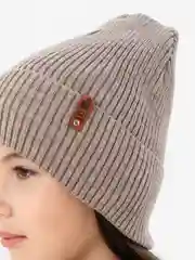 Светло-бежевый зимний комплект для девочки 5-12 лет. Зимняя шапка для девочки