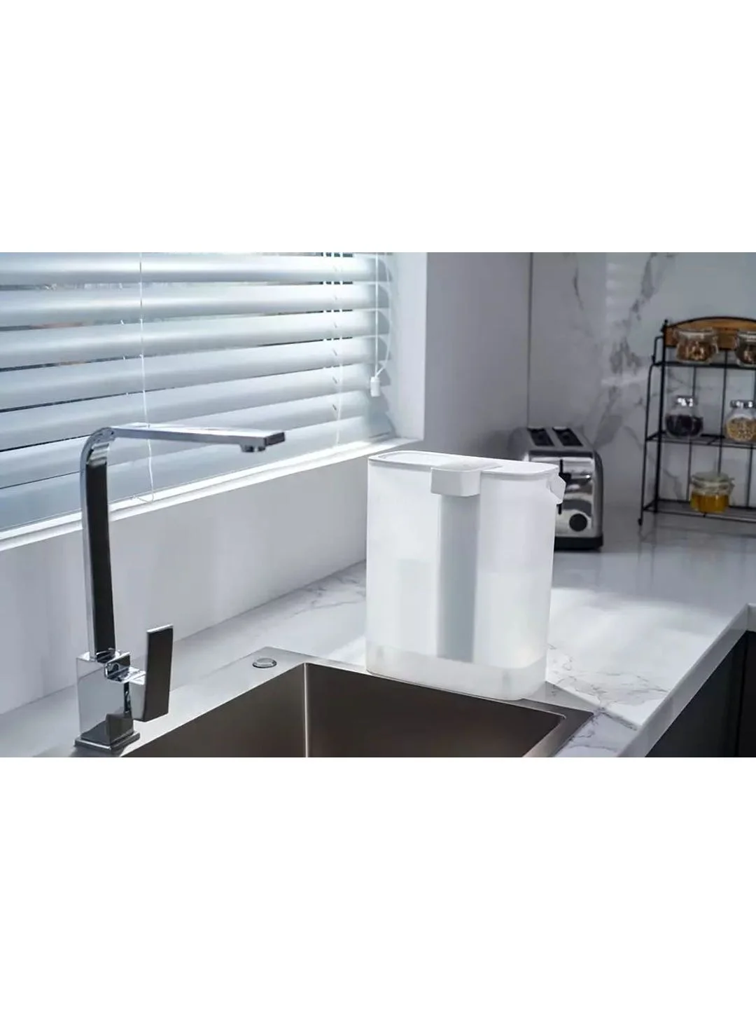 Белый фильтр-диспенсер для очистки воды Philips AWP2980WH, 3л, с картриджем Micro X-Clean