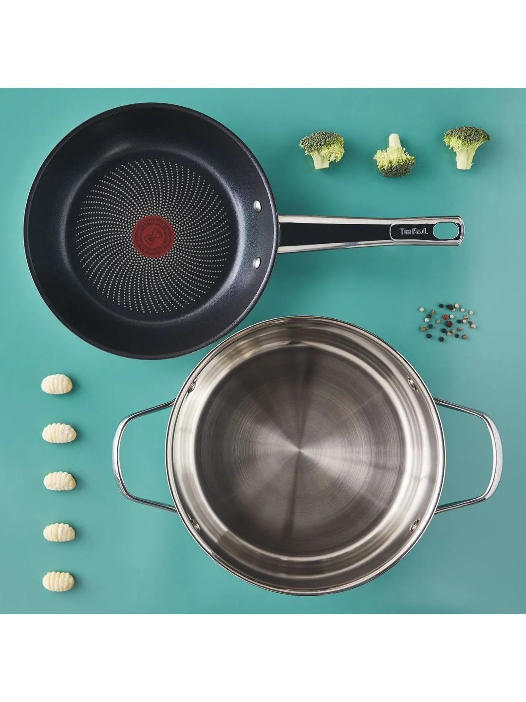 Серебряный набор посуды с крышкой Tefal Cook Eat B922S434 28/20/16 см