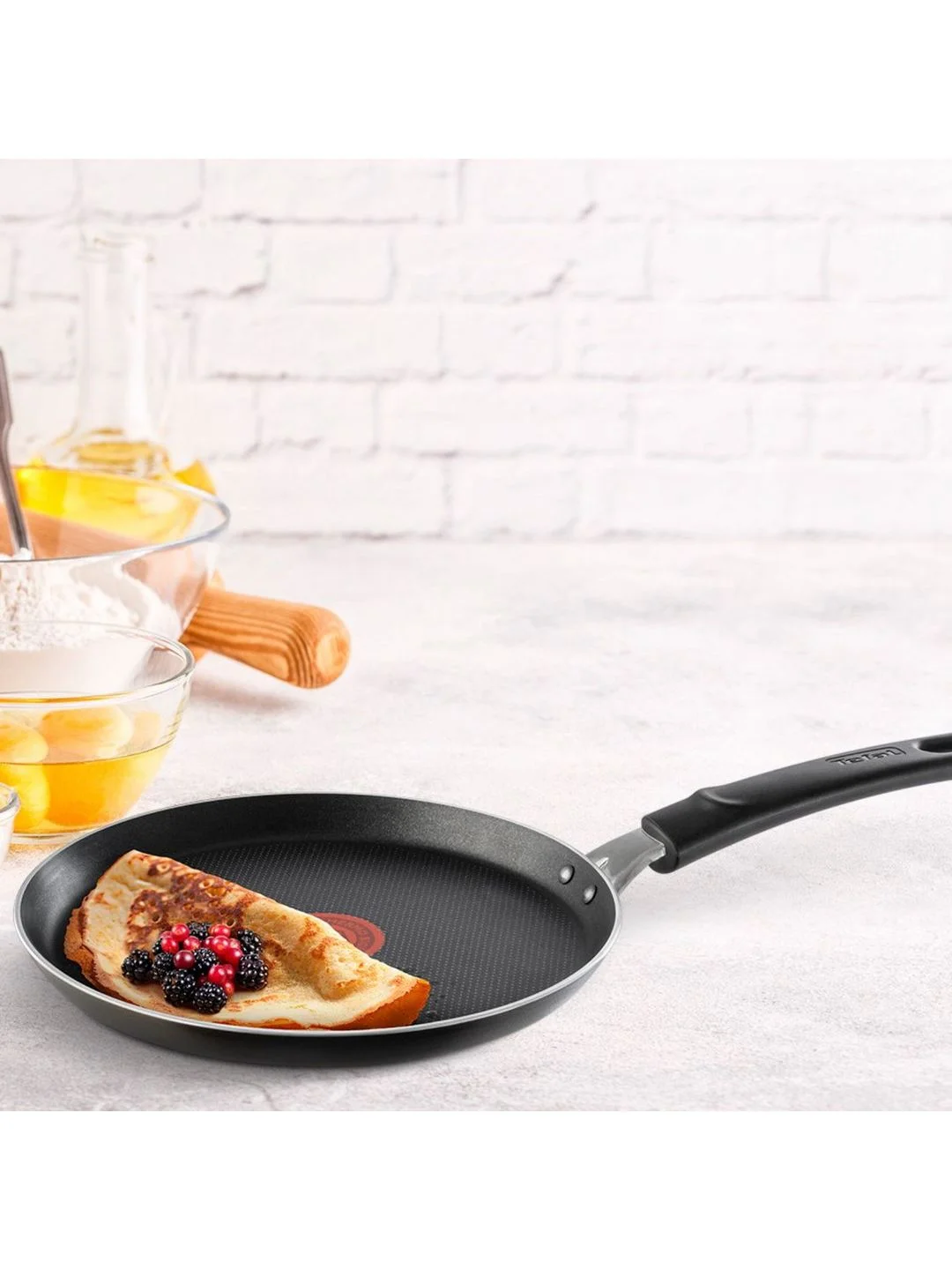 Черный блинная сковорода 22 см Tefal Easy Plus 04237522