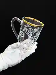 Новогодний подарочный набор Кружек для чая и кофе 2шт 325мл золото PROMSIZ коллекция Вьюга