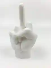Белый статуэтка жест / средний палец