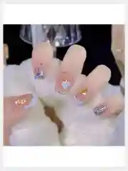 Накладные ногти короткие с дизайном форма Квадрат