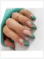 Накладные ногти с дизайном форма Миндаль