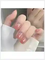 Накладные ногти короткие с дизайном форма Квадрат
