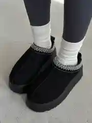 Угги зимние короткие на платформе с мехом не маломерят