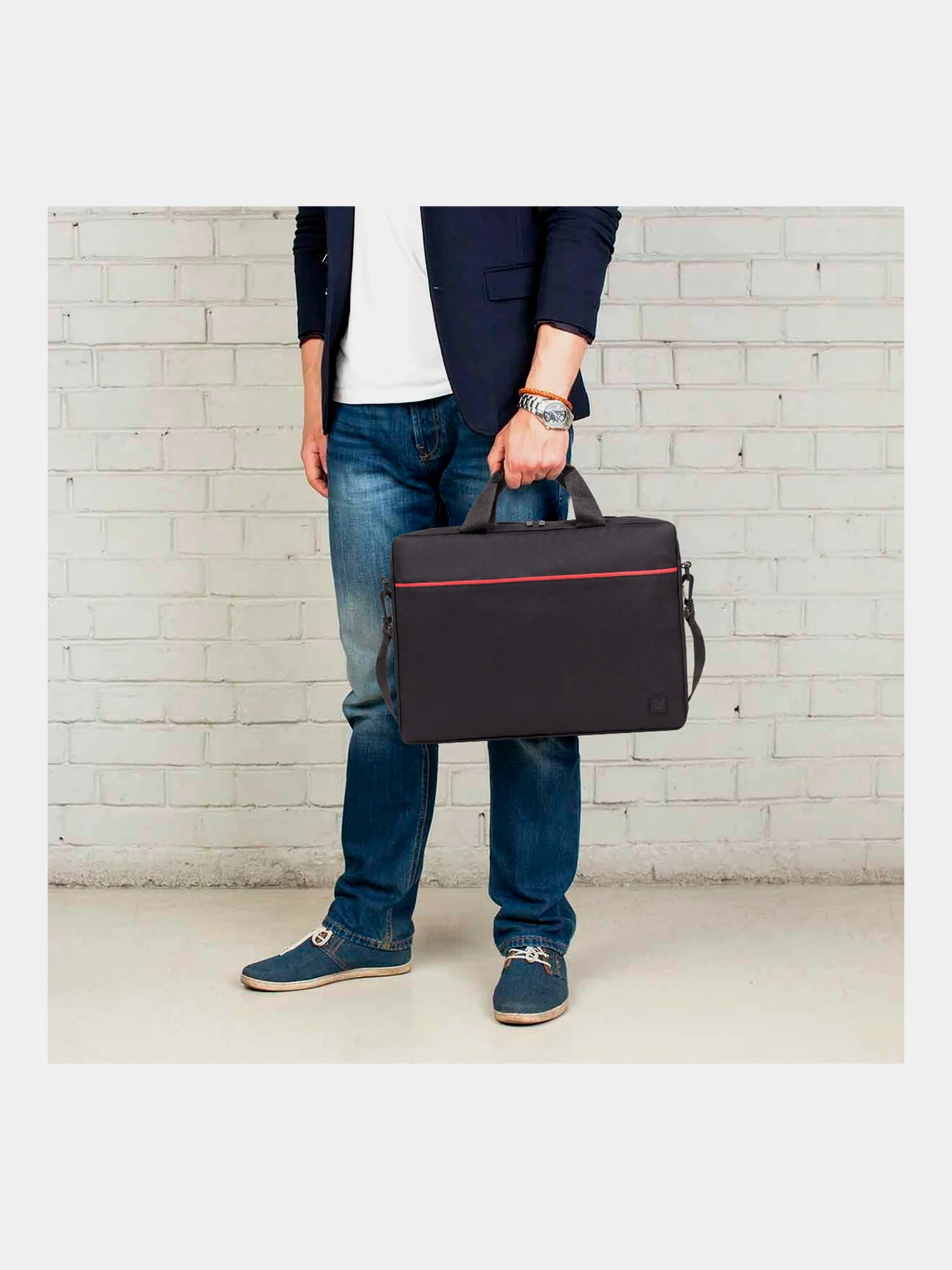 Сумка портфель  BRAUBERG Practical с отд. для ноутбука 15,6", черная, 29х40х7 см, 270829