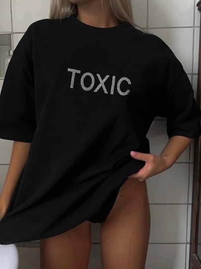 Футболка, оверсайз, с принтом "Toxic", в двух цветах черный и белый, хлопок
