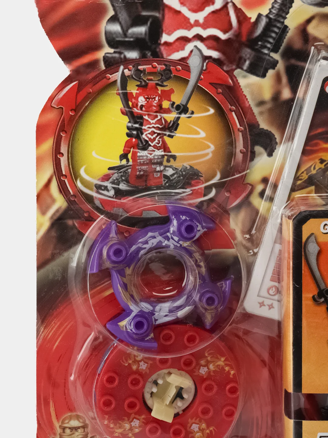 Красный коллекция ниндзяги "NinjaGo" в асс. собери свою армию 8 видов/цветов