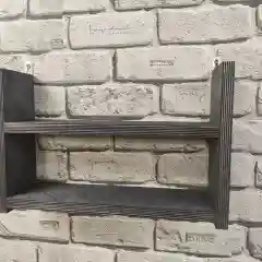Черный полка настенная деревянная