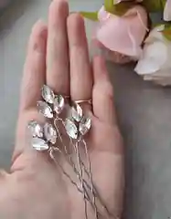 Белый шпильки со стразами для причёски