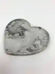 Серый подставка из гипса "Сердце"