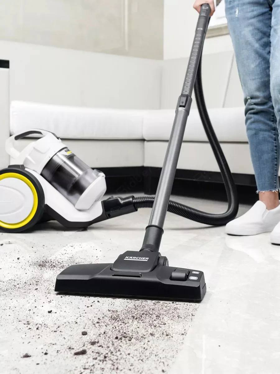 Белый пылесос Karcher VC 3, 1.198-053.0