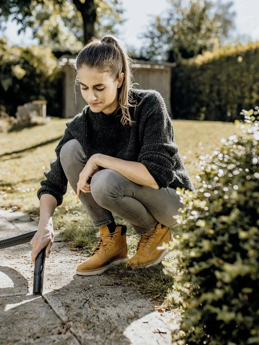 Желтый профессиональный пылесос KARCHER WD 6 P S V-30/6/22/T (1.628-360.0)