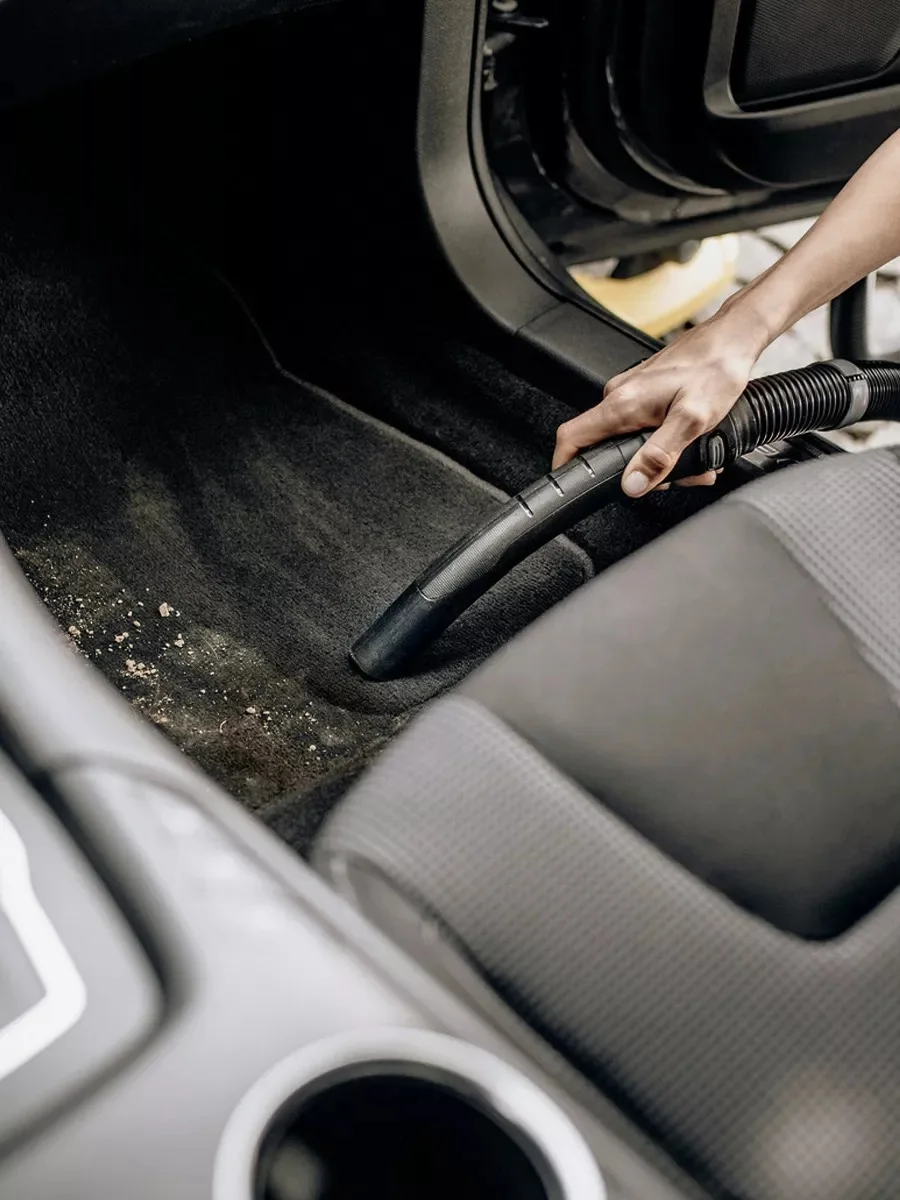Желтый бытовой пылесос KARCHER WD 5 S V-25/5/22, для влажной и сухой уборки, 1.628-350.0