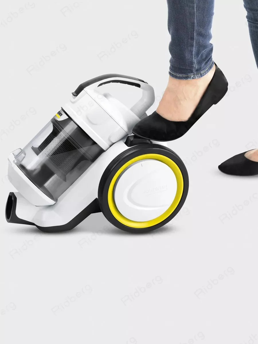 Белый пылесос Karcher VC 3 Floor (1.198-059.0)