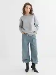 Серый oversized свитер женский с принтом
