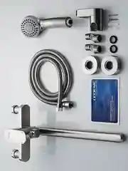 Смеситель для ванны с длинным изливом Ledeme L72216
