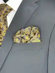 Платок паше в нагрудный карман пиджака