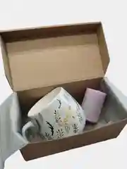 Серый подарочный набор с кружкой для кофе