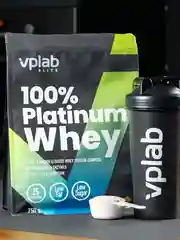 Розовый шейкер для спортивного питания с шариком Vplab