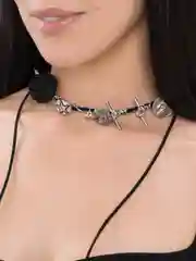 Чокер шнурок с декортивными розами