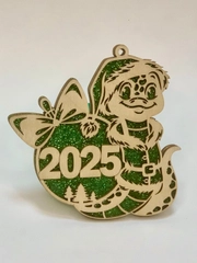 Символ года "Деревянная змея 2025". Игрушка на елку