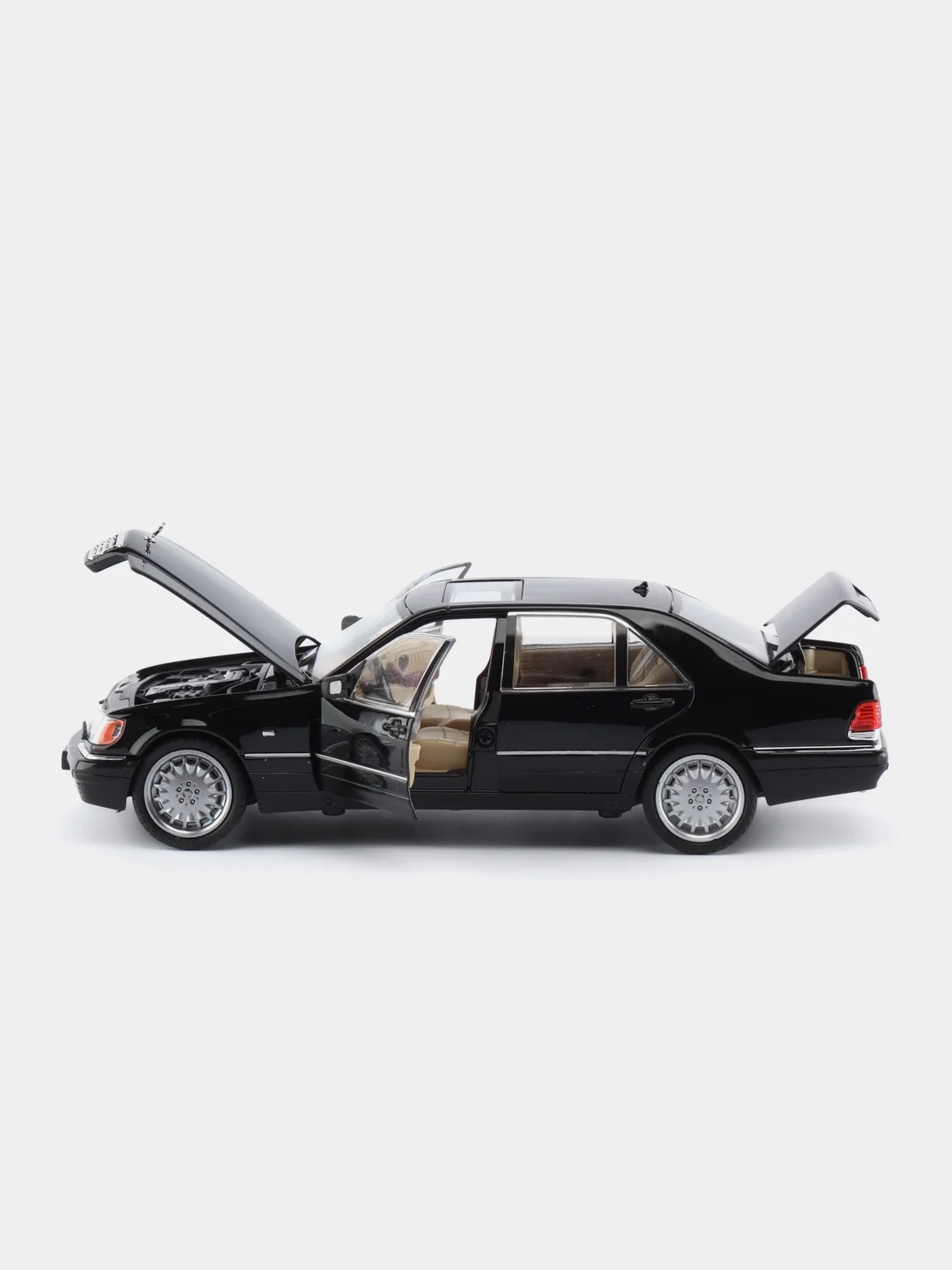 Черный масштабная металлическая модель авто 1:24 MERCEDES-BENZ W140