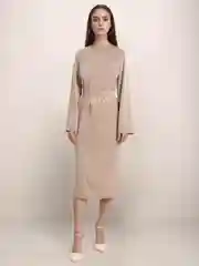 Коричневый платье женское с перьями на поясе