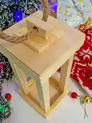 Прозрачный фонарь деревянный декоративный