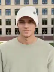 Белый шапка бини с надписью True, унисекс