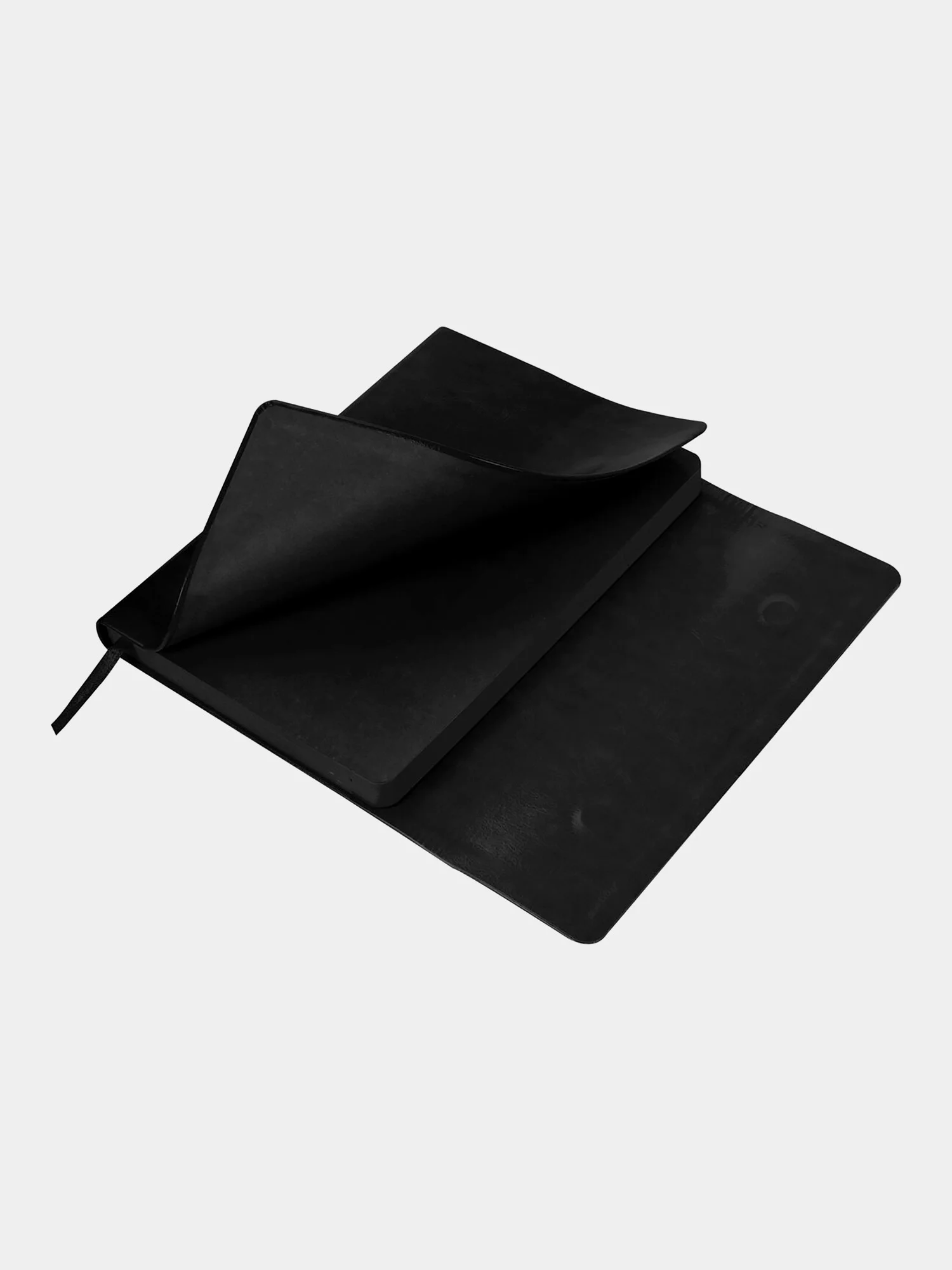 Ежедневник с магнитным клапаном BRAUBERG Magnetic X, недатированный, под кожу, А5, черный