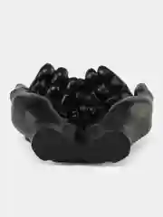 Черный шкатулка из гипса, руки, ладони, ручная работа